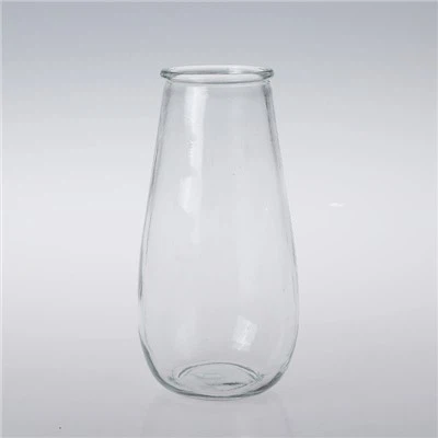 Blómavasi úr glæru gleri